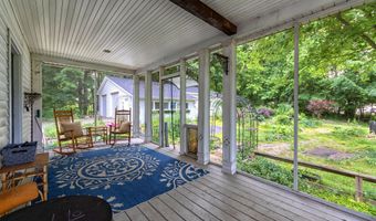 990 River St, Allegan, MI 49010