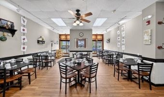 208 S Main St, Algonquin, IL 60102