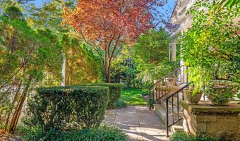 3825 INGOMAR St NW, Washington, DC 20015