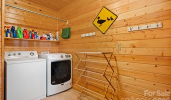 479 Old Dummy Line Rd, Balsam, NC 28707