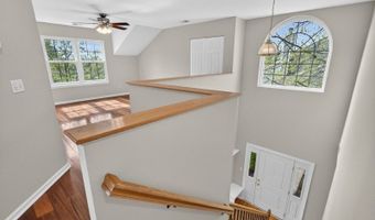 33 Four Oaks Rd, Bedminster, NJ 07921