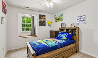 102 Westview Pl, Bargersville, IN 46106