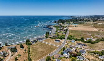 15263 OCEANVIEW Dr, Brookings, OR 97415