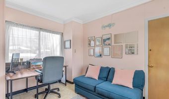 8216 Mackenzie Rd, Affton, MO 63123