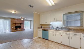 1102 Douglas Dr, Bainbridge, GA 39819
