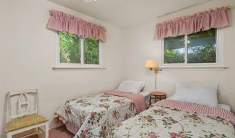 11 Devon Rd, Amagansett, NY 11930