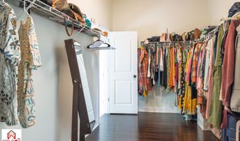 372 Foxboro Dr, Avon, IN 46123