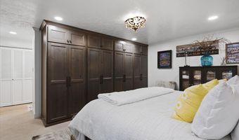 128 W PHEASANTBROOK Cir N, Centerville, UT 84014