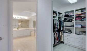 21205 Yacht Club Dr 701, Aventura, FL 33180