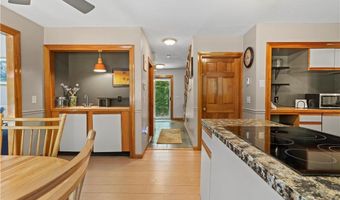 189 Wolf Rock Rd, Exeter, RI 02822
