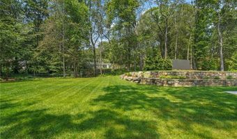 75 Walnut Dr, East Greenwich, RI 02818