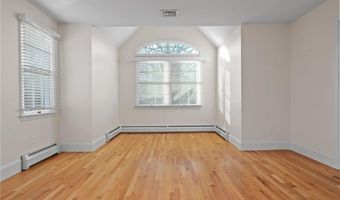 38 Miss Fry Dr, East Greenwich, RI 02818