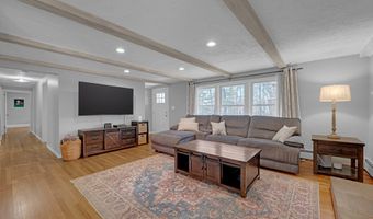 3 Santom St, Auburn, MA 01501