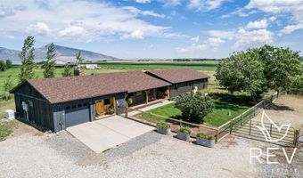 30 Carter Mountain Rd, Cody, WY 82414