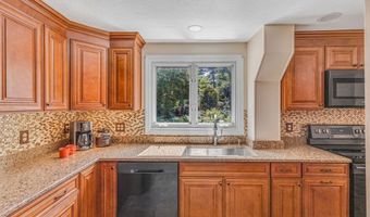 3 Russell Rd, Acton, MA 01720