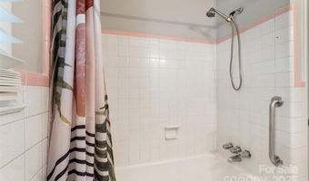 3252 Brixton Ct, Charlotte, NC 28205