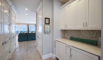 881 N SHORE Dr, Anna Maria, FL 34216