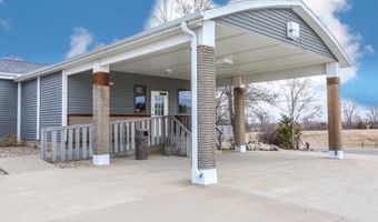 12805 S Shore Dr, Aberdeen, SD 57401