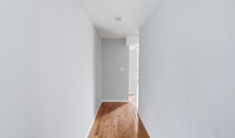 13 COTTAGE St, Bayonne, NJ 07002