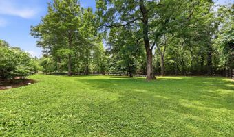 1007 Evergreen Rd, Anchorage, KY 40223