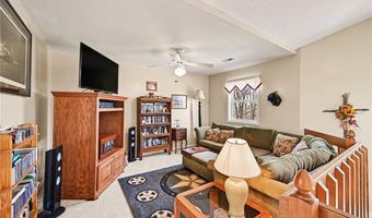 17251 Hollingsworth Rd, Basehor, KS 66007