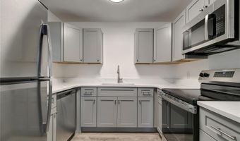 517 FAIRHOPE Dr, Apollo Beach, FL 33572