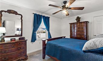 70 Pettee Ave, North Kingstown, RI 02852