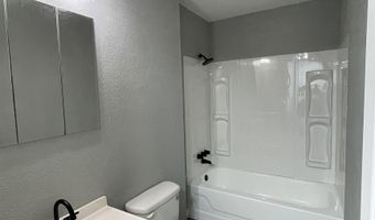 1270 N Milton St, Auburn, KS 66402