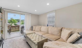 73 Beech Ave, Cranston, RI 02910
