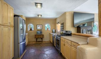 438 Carson Rd S, Carson, NM 87515