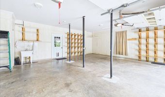 2832 Kensington St, Athens, TN 37303