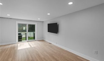 41 Dale Ave D, Johnston, RI 02919