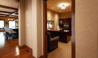 4114 Cochrane Pkwy, Ames, IA 50014