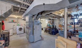 588 Jackson St, Amherst, OH 44001