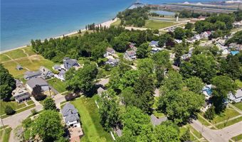 1926 Walnut Blvd, Ashtabula, OH 44004