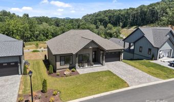 318 Avery Trail Dr, Arden, NC 28704