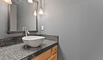 3025 NW Fairway Heights Dr, Bend, OR 97703