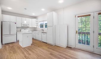 43782 BROOKLINE Ter, Ashburn, VA 20147