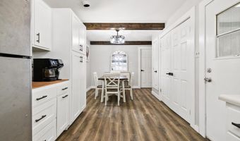 2832 Lakeside Dr, Benton, AR 72019