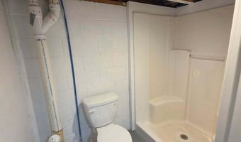 911 LINN St, Atlantic, IA 50022