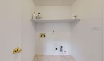 1615 DONA ARCELIA St SW, Albuquerque, NM 87121