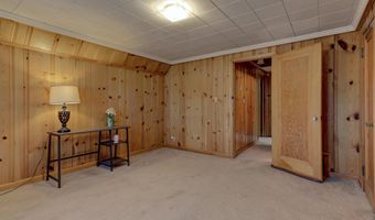 1738 N ERB St, Appleton, WI 54911