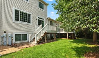 2965 Talaga Dr, Algonquin, IL 60102