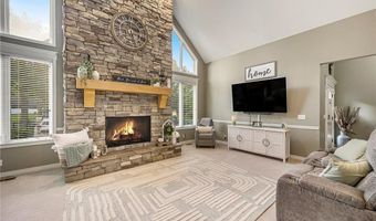 15417 Poplar St, Basehor, KS 66007