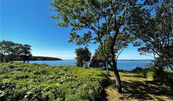 424 Beavertail Rd, Jamestown, RI 02835