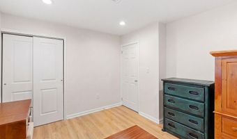 26 Ravenwood Blvd, Barnegat, NJ 08005