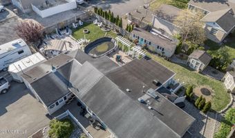 293 Louis Ave, Bayville, NJ 08721