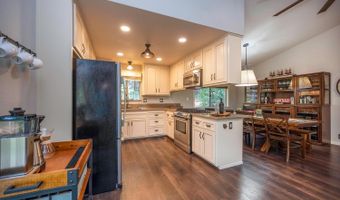 2641 Chamonix Dr, Arnold, CA 95223