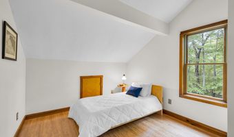 31 Wildwood Dr, Columbia, CT 06237