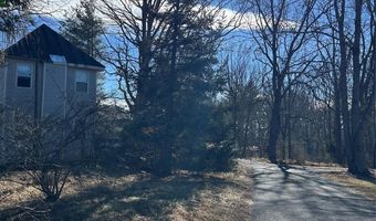 16 Mallory Ln, Arden, NC 28704